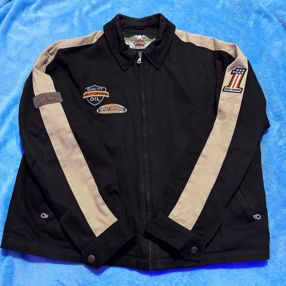 Vintage 90s-00s Harley Davidson biker jacket with patches